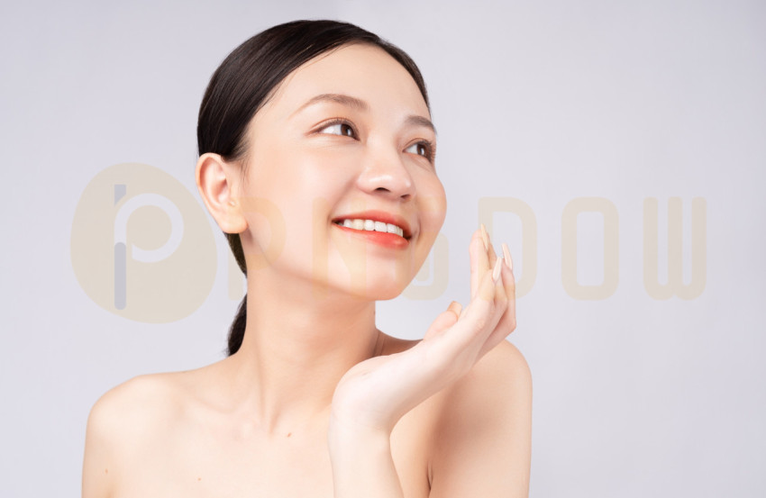 Free Image | Attractive Beautiful Asian Woman Smiling with Beautiful Skin